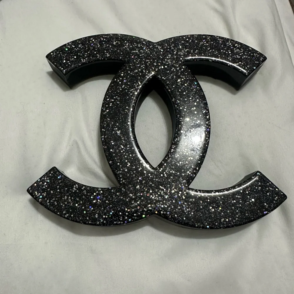 Resin Black Decor Stand Accent